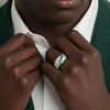 Anillo caballero con piedras verdes plata .925