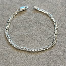 Silver tone chain bracelet