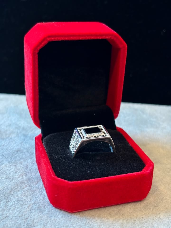 Anillo de caballero en talla 10
