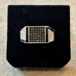 Anillo de caballero con piedras negras y blancas silver .925 en talla 11
