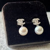 ARETE CON PERLA CON CIRCONIA, BANO DE RODIO, PLATA .925