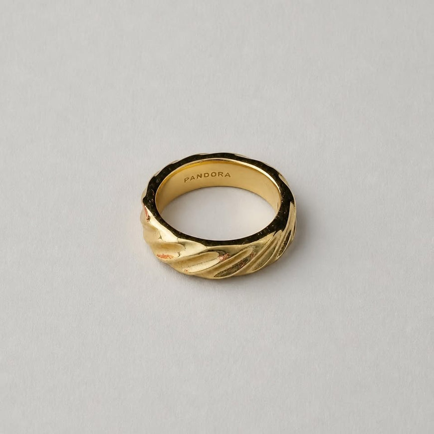 ANILLO CHUNKY CON BANO DE ORO, talla 6,7,8
