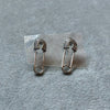 Arete de broches/seguros