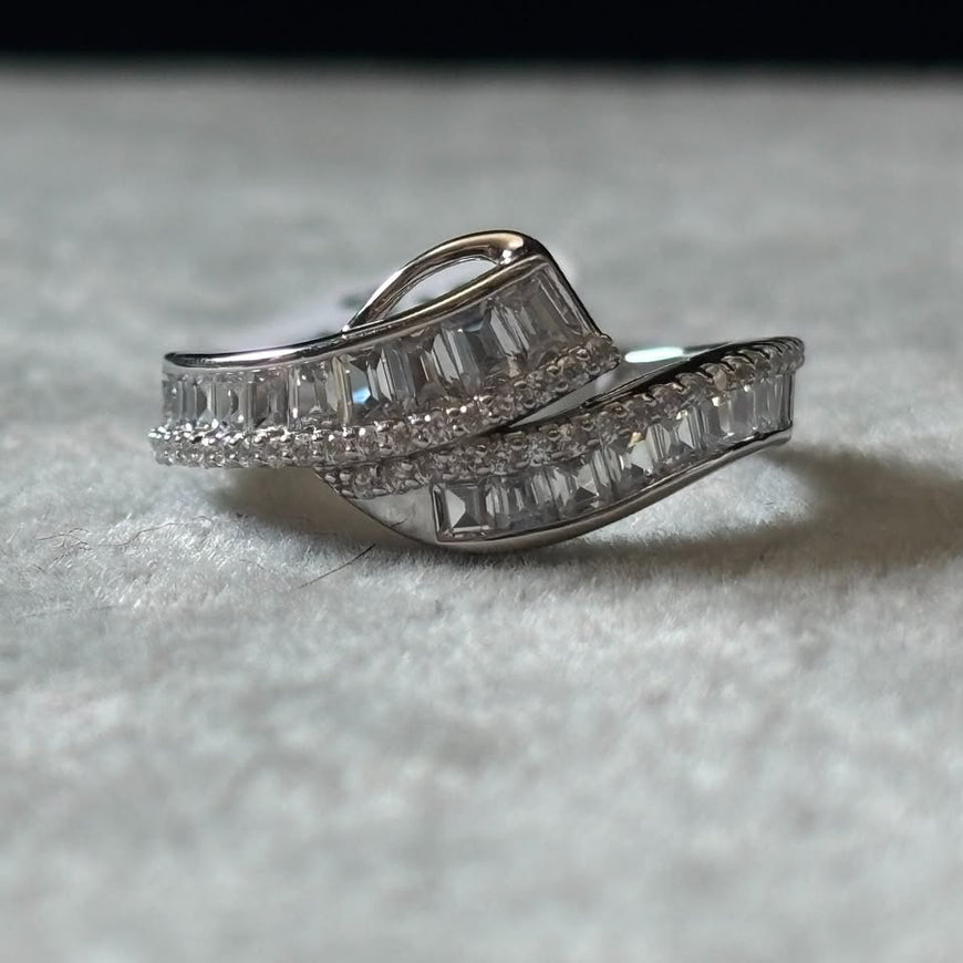 Anillo dos lineas circonia baguette #6