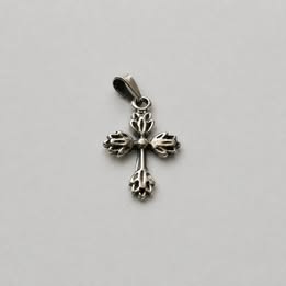 Dije Cruz hecha a mano pequena plata .925