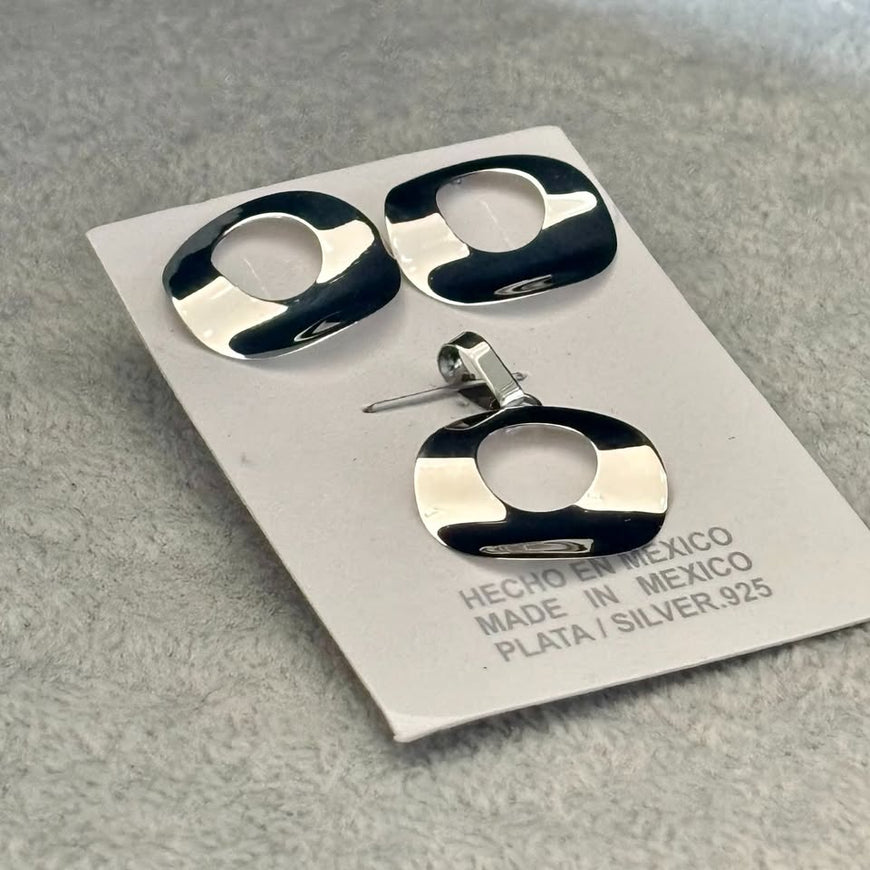 SET DE ARETES Y DIJE REDONDOS ONDULADOS, PLATA .925