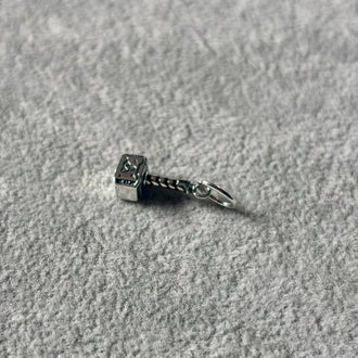 Charm Pan Thorn martillo