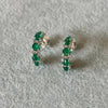 Arracada con circonias verdes montadura de oso, bano de rodio, Plata .925.
