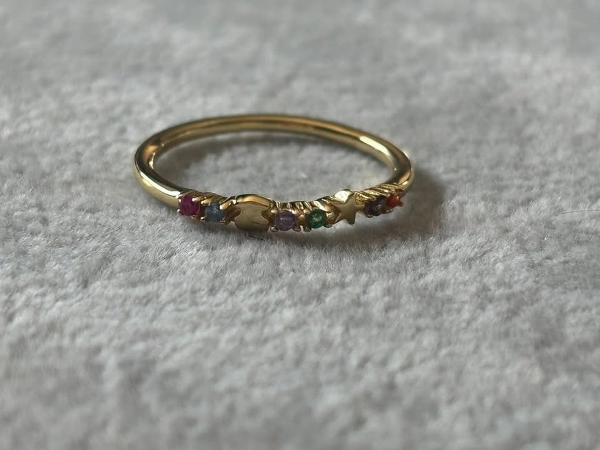 Anillo con estrella bano de oro, Talla 6, 8. Plata .925