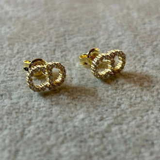 Arete con circonias CD, Bano de oro, Plata .925