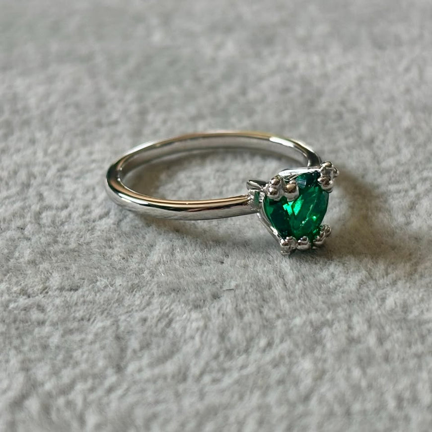 Anillo Verde Montadura oso, Tallas 6,7,8,9, bano de rodia. Plata .925.