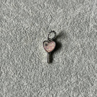 Charm llave opalo