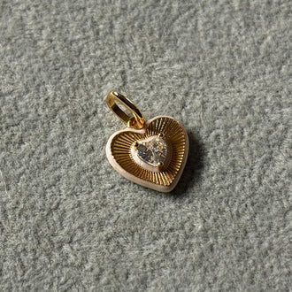 Charm Corazon Dorado