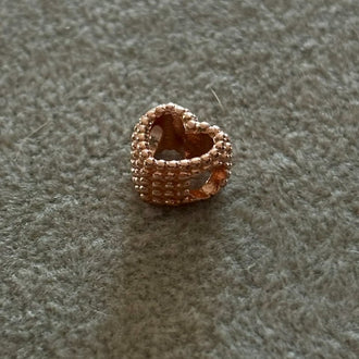 Charm Broche Pan de corazon