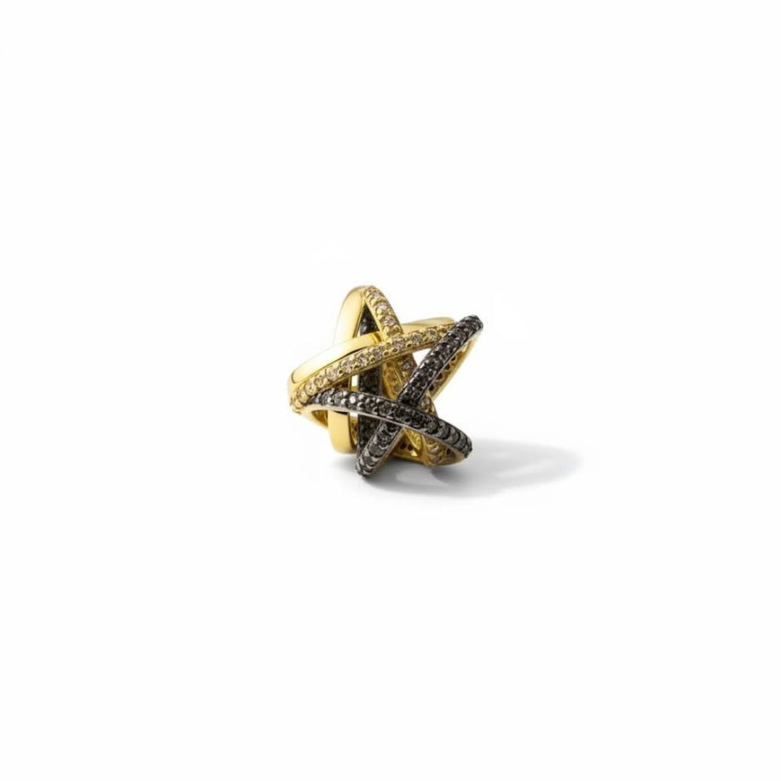 Charm estrella dorada y plateada