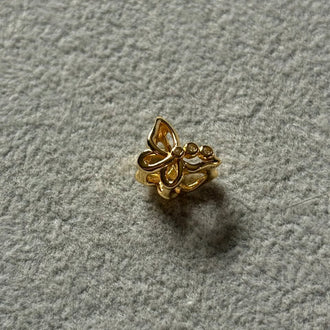 CHARM SILUETA DE MARIPOSA CON BANO DE ORO, PLATA .925