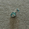 DIJE BRIDGERT. AZUL CON MARIPOSAS, PLATA .925