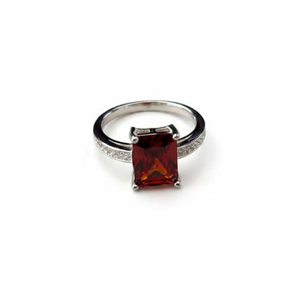 Anillo Zirconia Roja Cuadro Talla 5 (2)