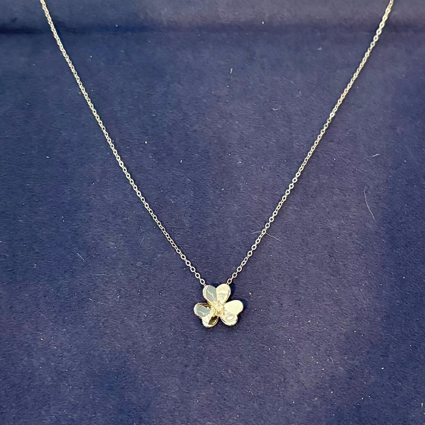 Collar Con una Flor 45cm, Color Dorado o Plateado, Plata .925