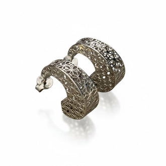 Arracada Filigrana 3D plateada, con bano de rodio, Plata .925 $79