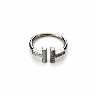 Anillo con perla ajustable, Talla 7,8, con bano de rodio, Plata .925