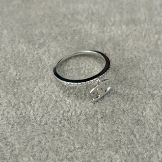 Anillo con microcirconias y bano de rodio, talla 6, 7, 8, 9, Plata .925