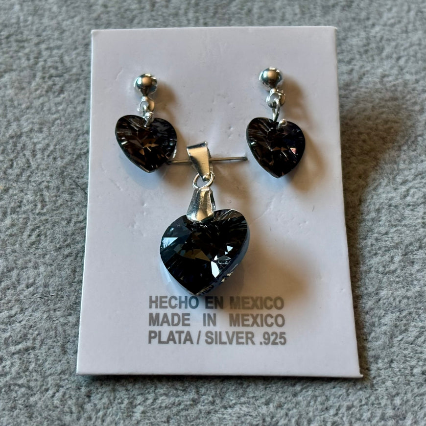 Set Dije y Aretes Plata y cristal negro o blanco