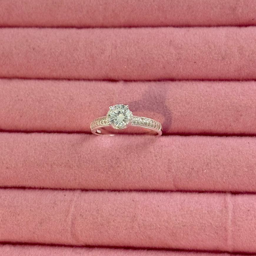Anillo Zirconia Blanca 7,8