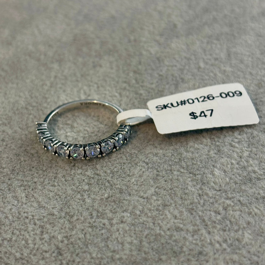 Anillo medio crurumbela blanca size 7,8,9