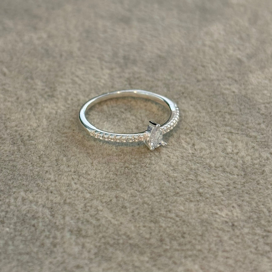 ANILLO ZIRCONIA SENILLAS 6,8,9