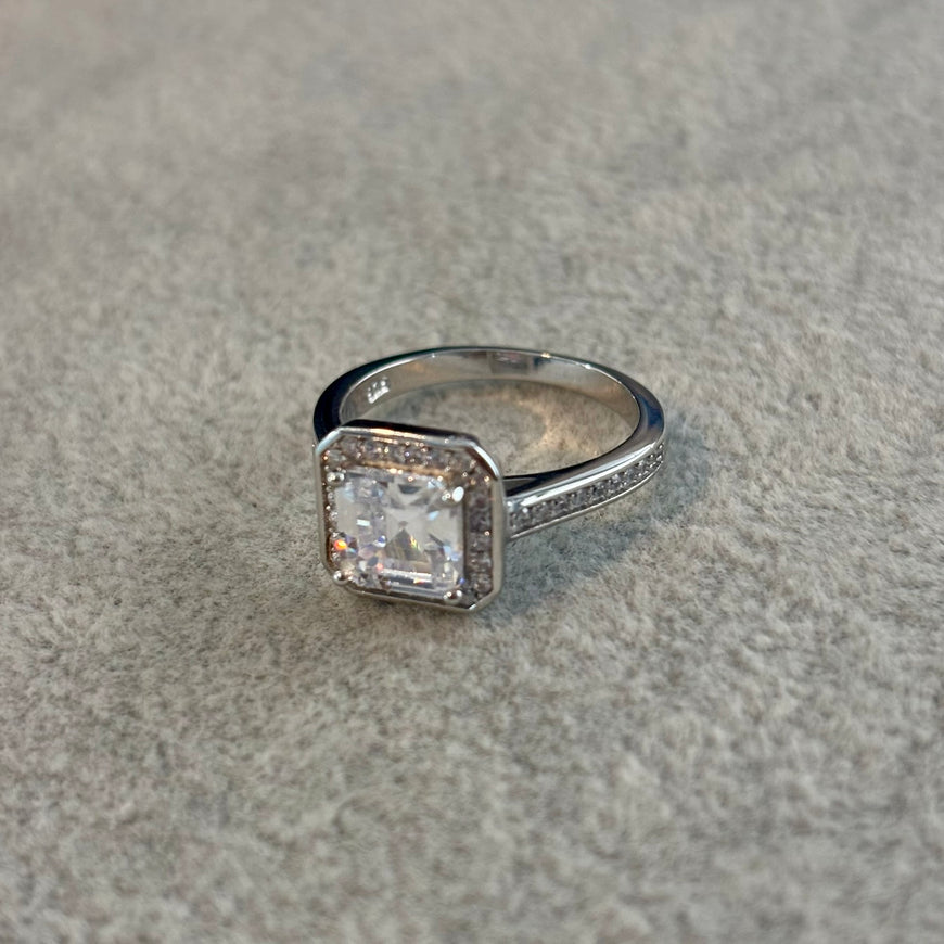 Anillo de compromiso con bano de rodia talla 6,7,8,9