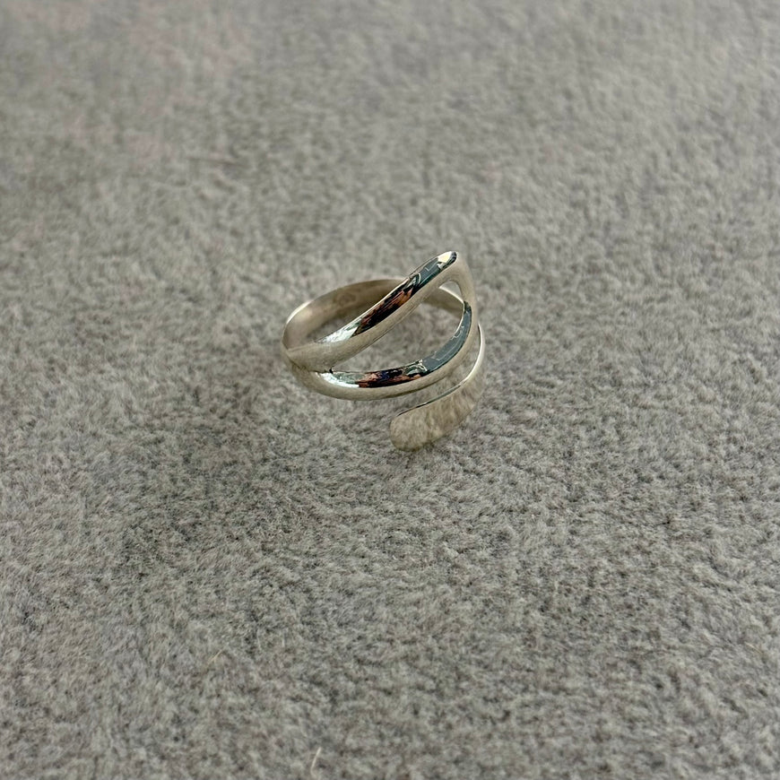 ANILLO LISO AJUSTABLE 5,6,7,8,9,10