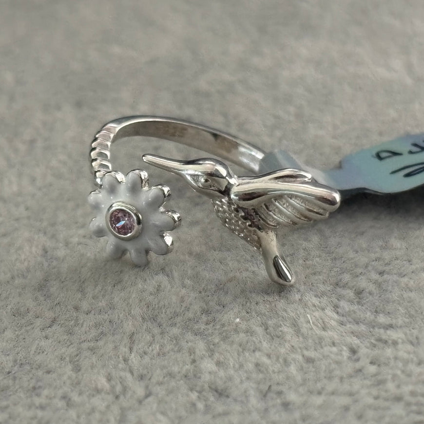 ANILLO AJUSTABLE DE COLIBRE CON FLOR