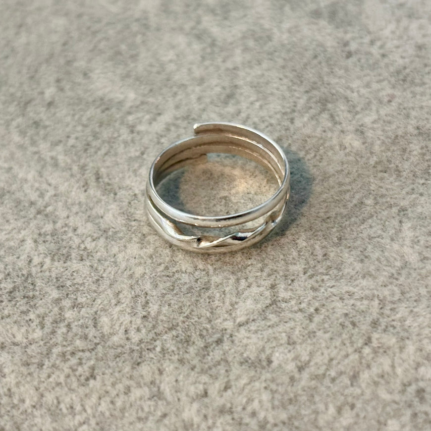 Anillo para el pie en plata .925 con diseno diseno torzal Talla 6.5