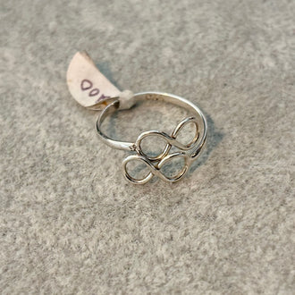 Anillo para el pie en plata .925 con diseno de dos infinito Talla 6.5