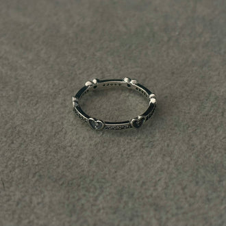 Anillo de Zirconia con Corazones, Talla 7,8, Plata .925
