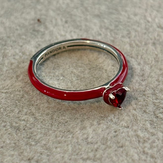 Anillo Rojo con circonia de corazon rojo, Talla 7,9, Plata .925