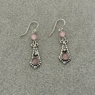 Arretes de dangle con piedra natural Quartz color rosa, Plata .925