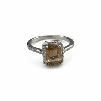 ANILLO CUADRADO CON ZIRCONIA CAFE TALLA 6,7,8