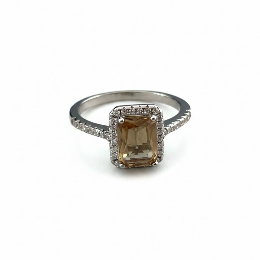 ANILLO CUADRADO CON ZIRCONIA CAFE TALLA 6,7,8