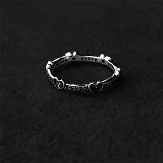 Anillo de Zirconia con Corazones, Talla 7,8, Plata .925