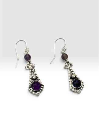 Arretes de dangle con piedra natural Amatisa color morada, Plata .925